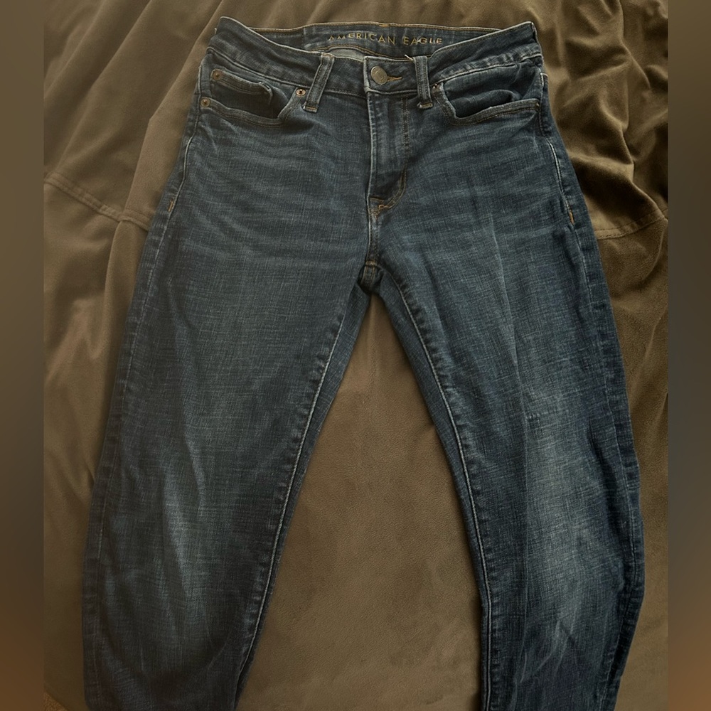 American Eagle 28x30 skinny blue jeans
